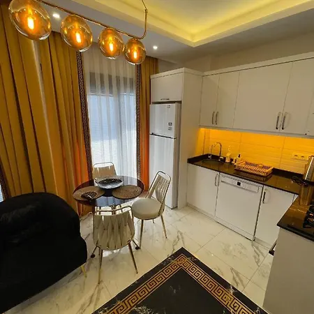 2+1 Dubleks Denize 100 Mt Apartment Alanya