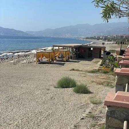 2+1 Dubleks Denize 100 Mt Alanya